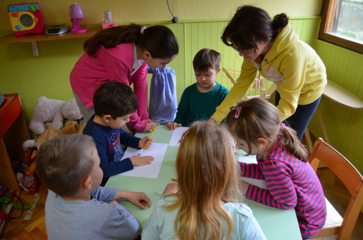 Šetnja do MINI KNJIŽNICE kod Tesle u parku
